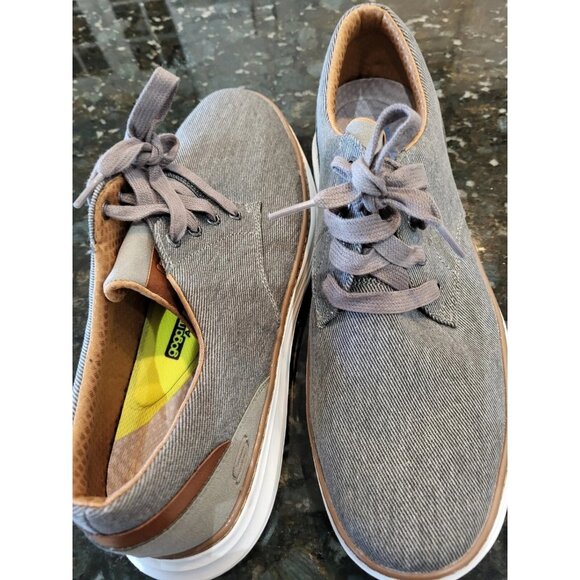 NWOT Skechers Grey Taupe Moreno Canvas Oxford Mens Size 13 - Picture 1 of 3